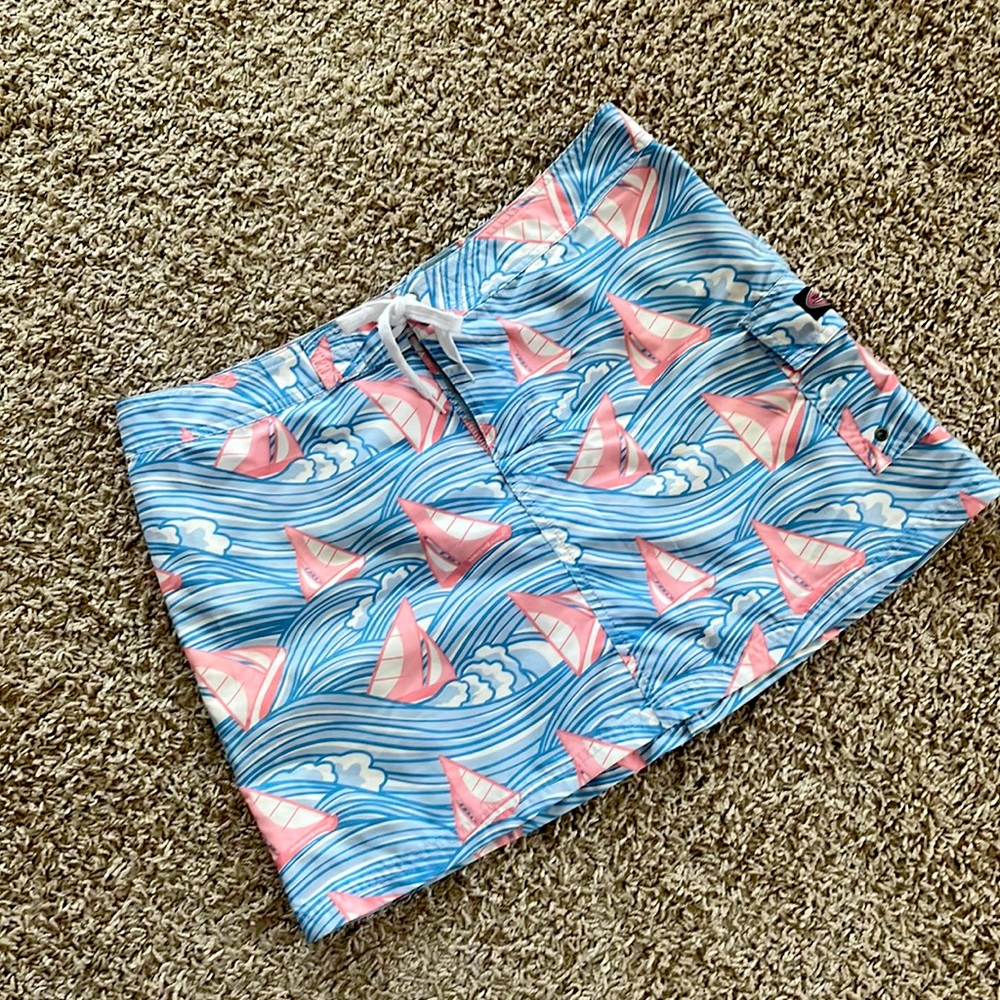 Vineyard Vines Pink Sailboat Print Blue Wave Skort